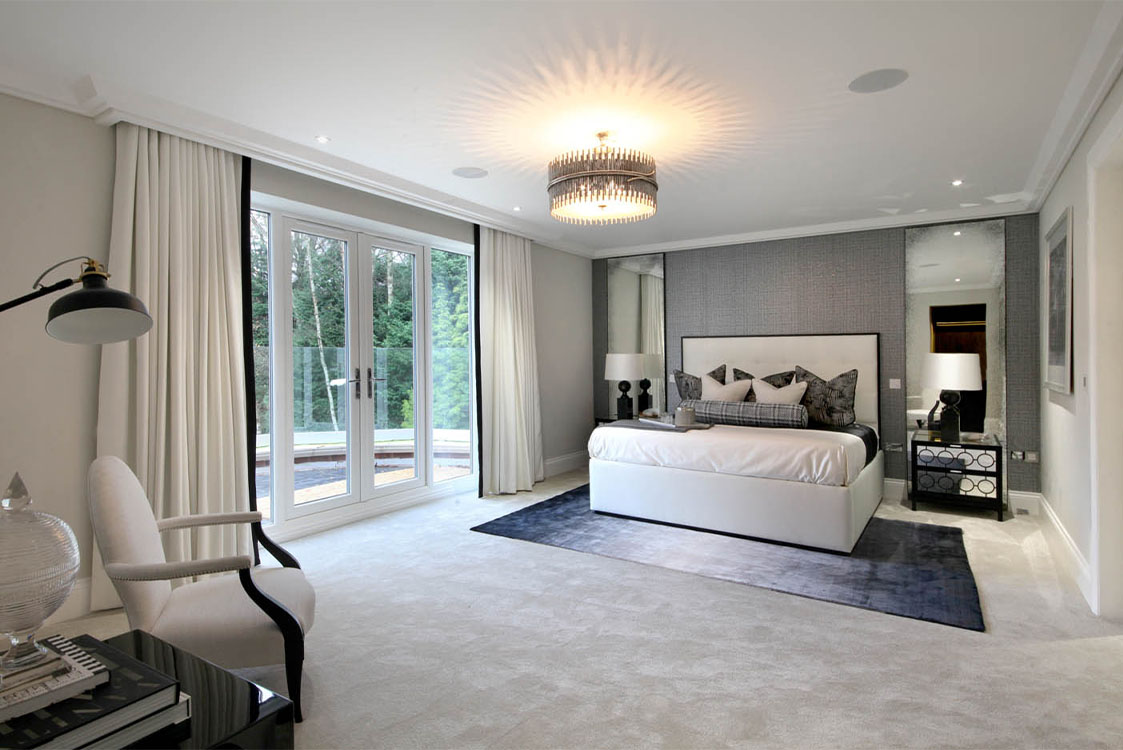 Queen Acre Bedroom